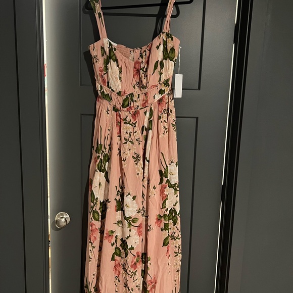 Reformation Jayde Dress in Rose Garden - Picture 6 of 6